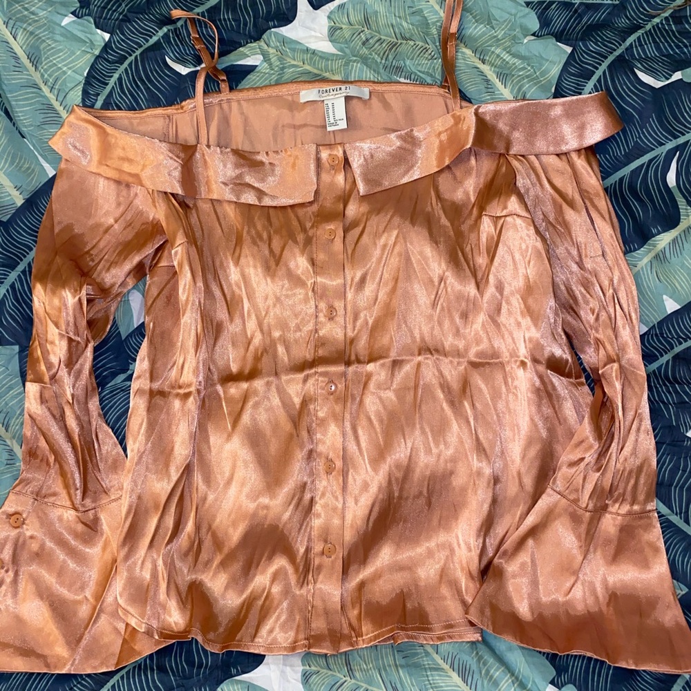 Off the shoulder, peachy bronze, silky top